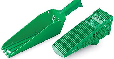 The Wedge Gutter Cleaning Scoop